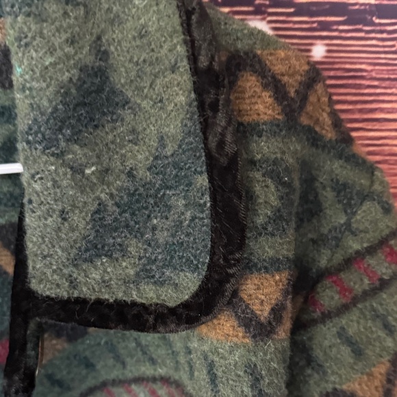 IVY Women's Forest Green Patterned Jacket Vintagr 90’s - Picture 5 of 7